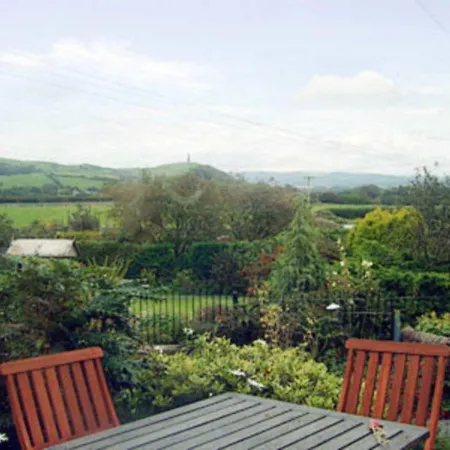Tarn Close * Ulverston